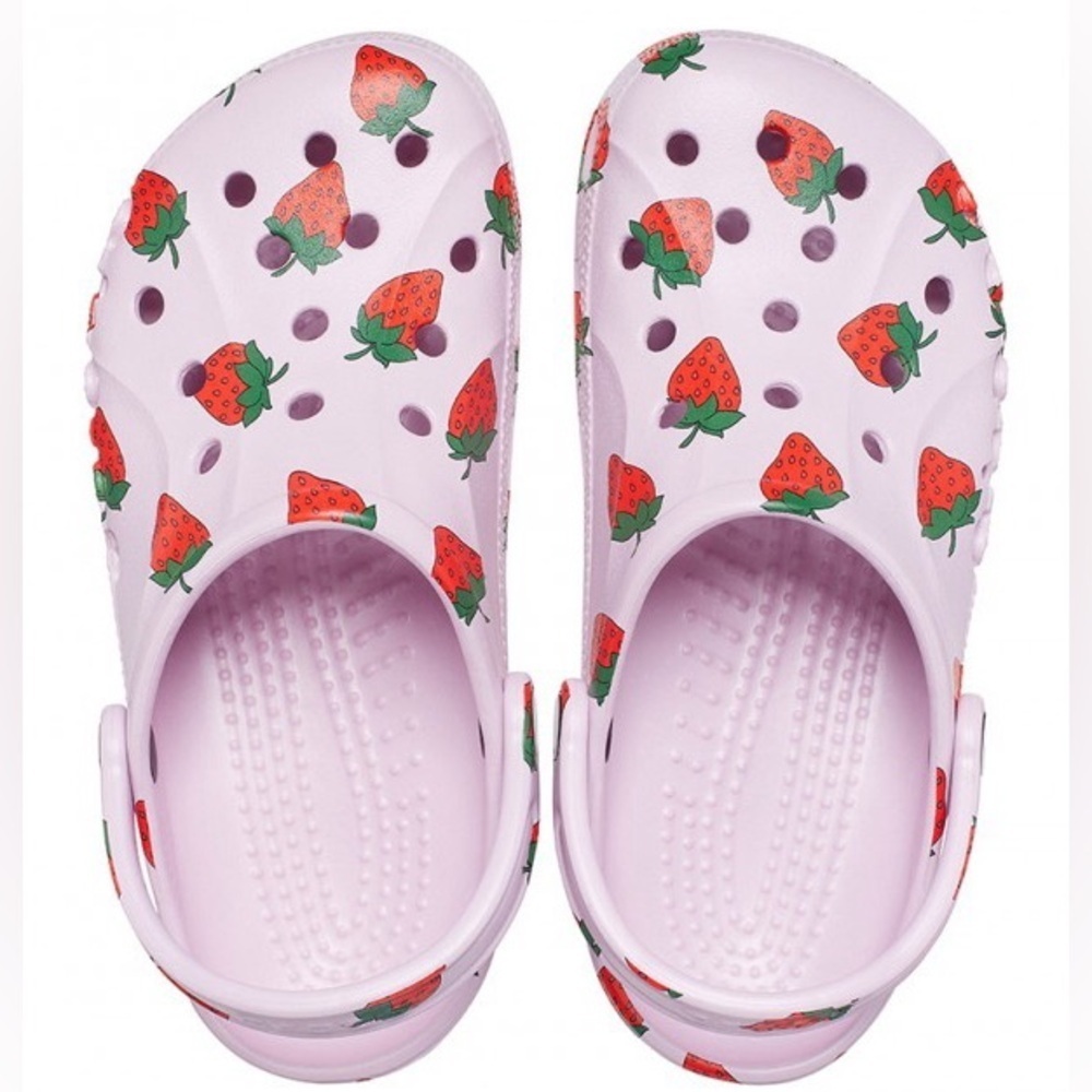 NWT - Crocs Baya Seasonal Printed Clog Ballerina Pink Strawberry M4/W6